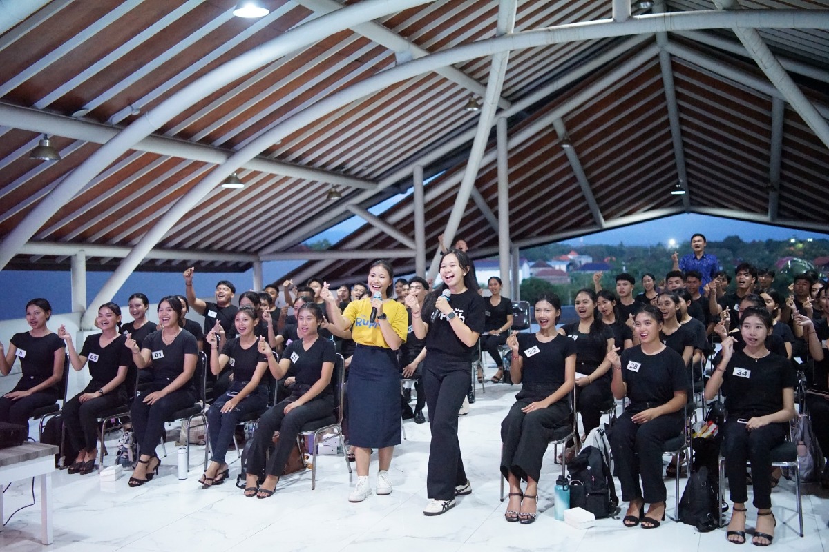 Edukasi Cinta Bangga Paham Rupiah kepada Semifinalis Jegeg Bagus Jembrana 2025 (12/4/2025).